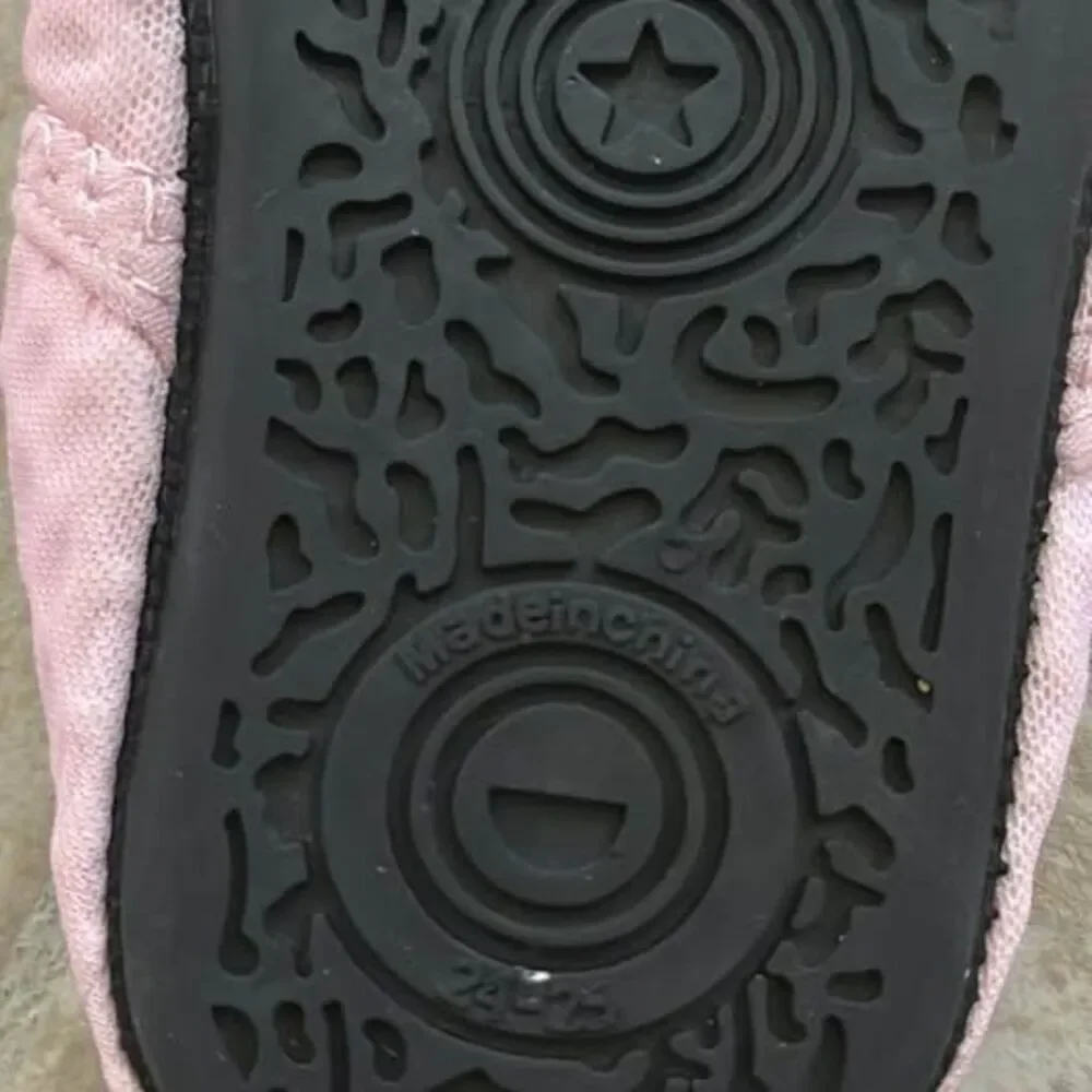 Unbranded breathable pink